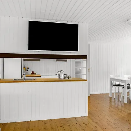 Vakantiehuis Adam - From The Sea By Interhome